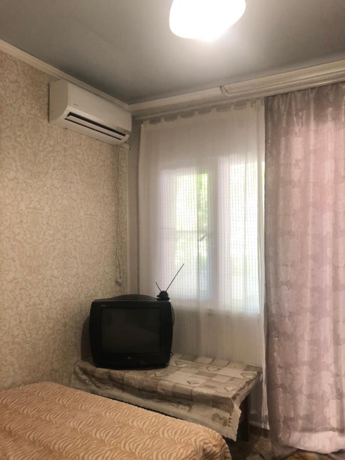 ホテルГостевой Дом «Лиза» ガグラ エクステリア 写真